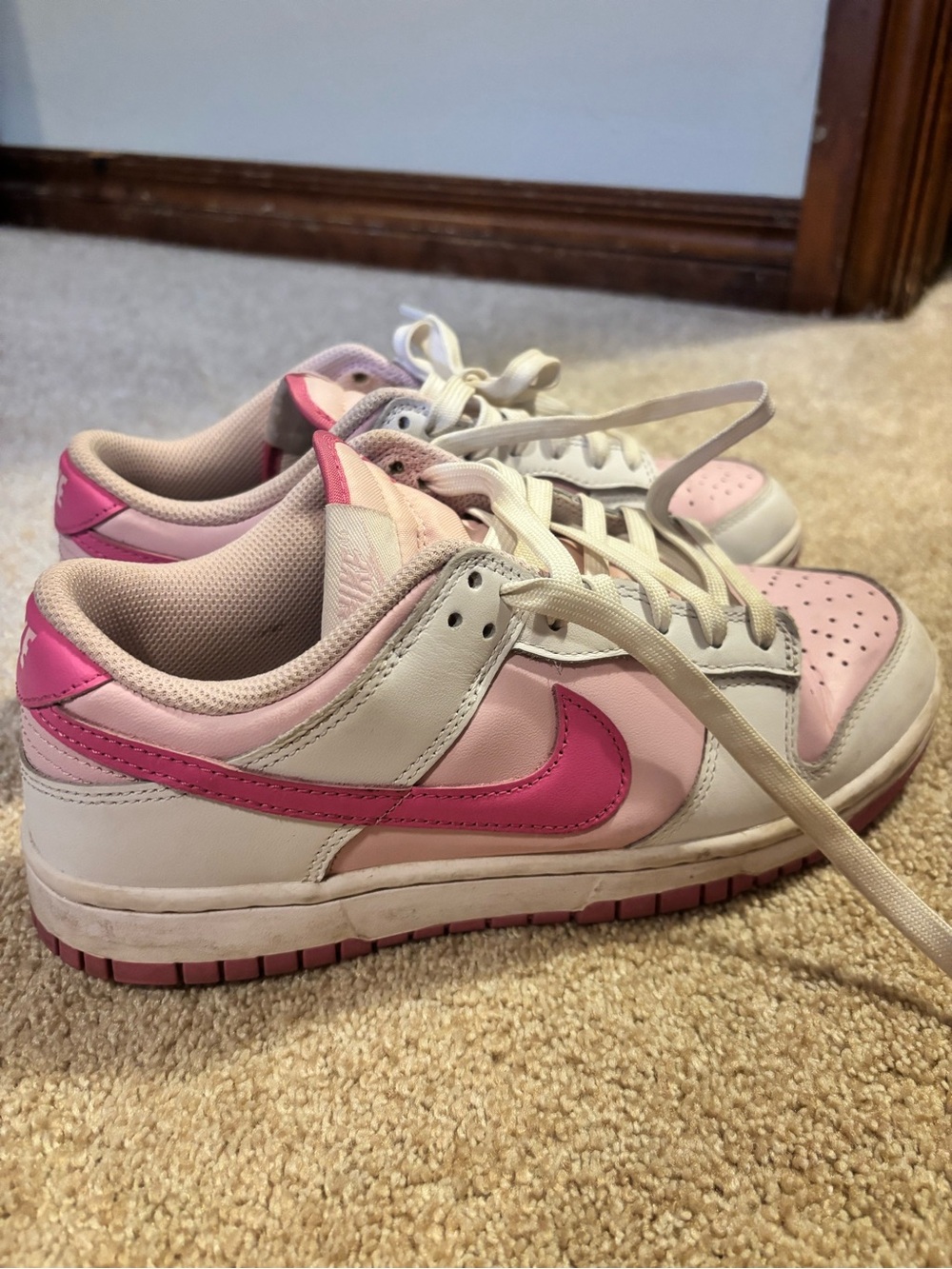 Nike Women’s Low-Top Sneakers - Light Pink & Hot Pink